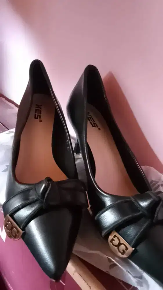 Sepatu heels baru
