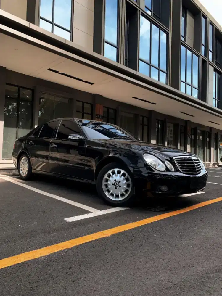 Mercedes-Benz E260 2003 Bensin
