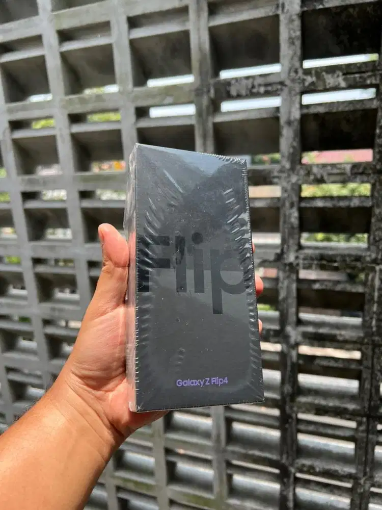 SAMSUNG Z FLIP 4 8/256 EX ORI SEIN