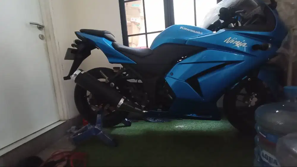Kawasaki biru 250cc