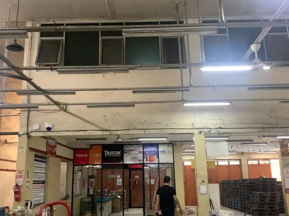 Dijual / Disewakan Gudang Tempat Usaha Lokasi Petukangan Raya Jakarta Selatan