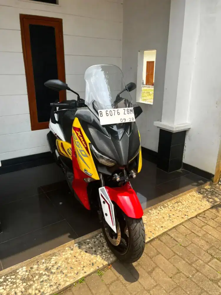 YAMAHA XMAX ABS TAHUN 2018