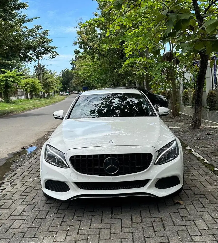 Mercedes Benz C200 W205