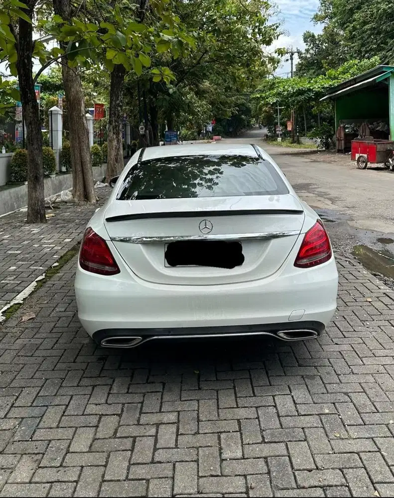 Mercedes Benz C200 W205