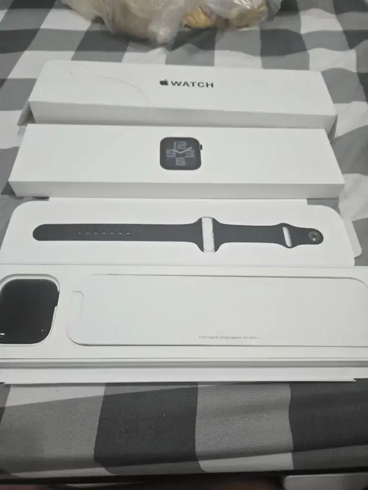 Apple Watch SE 2 44mm fullset ori bh 98 inter iwatch se2