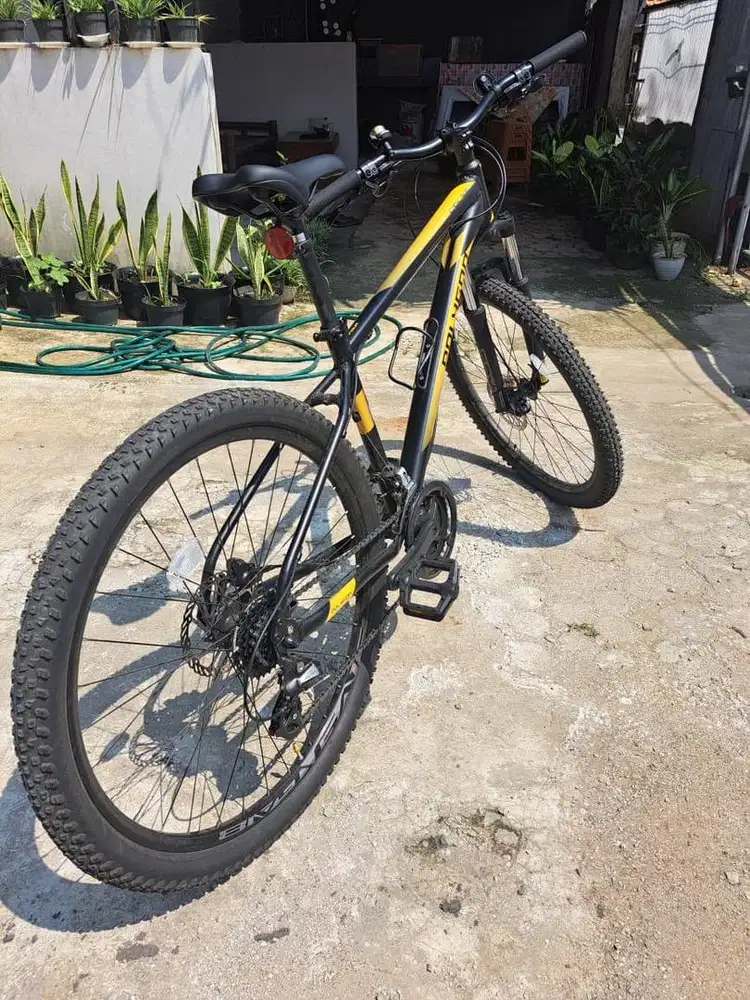 JUAL Sepeda Polygon Cascade 4 MTB LIKE NEW
