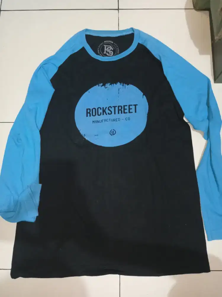 Baju kaos lengan panjang Pria Murah