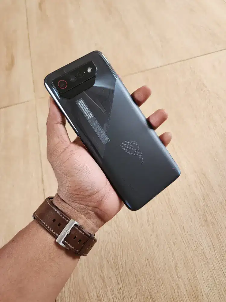 Asus rog series 7 5g 8/256gb resmi mulus no minus hp carger sja