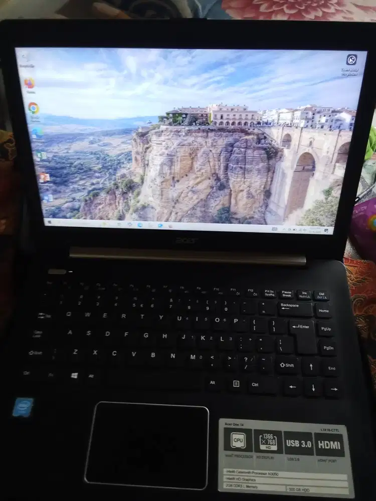 Jual laptop yang murah,dan aman untuk tugas tugas