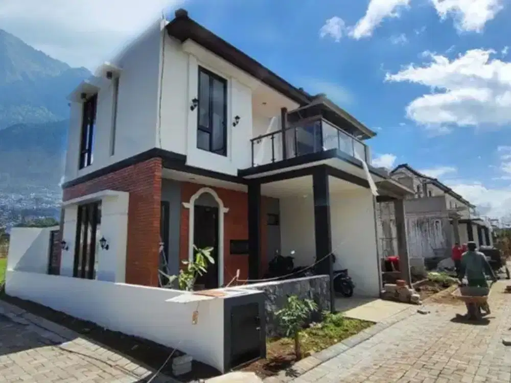 VILLA MODERN JAWA 2 menit dari alun - alun kota batu