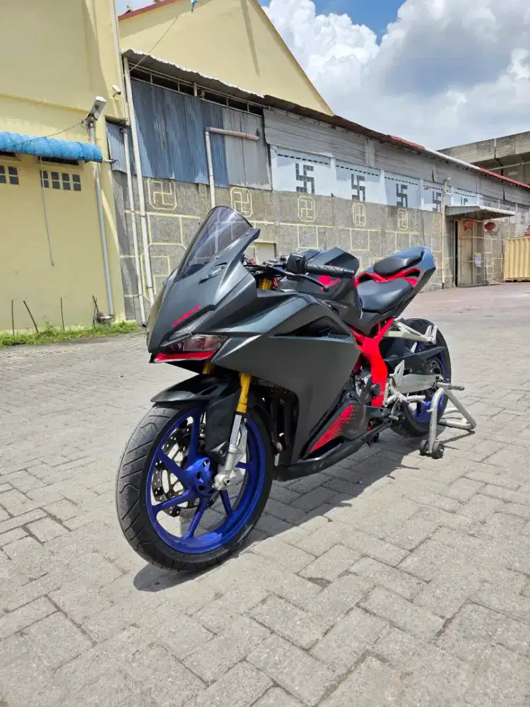 Honda CBR 250RR Hitam Chasis Merah 2022