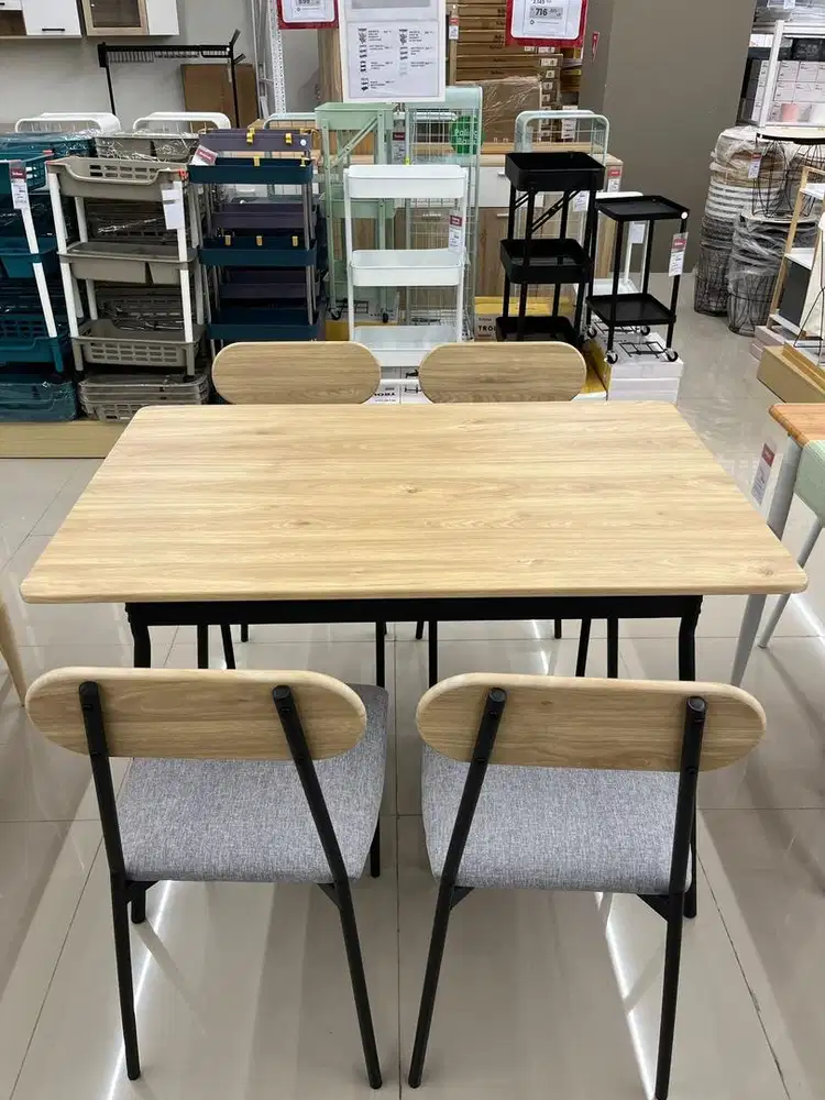 MEJA MAKAN MINIMALIS PROMOO!!