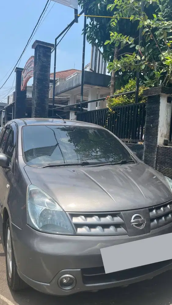 Jual Nissan Grand Livina