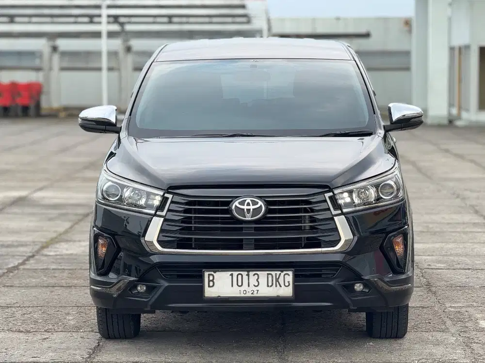 TOTOTA INNOVA VENTURER 2.0 BENSIN TAHUN 2022 KM 7x.xxx FULL RECORD