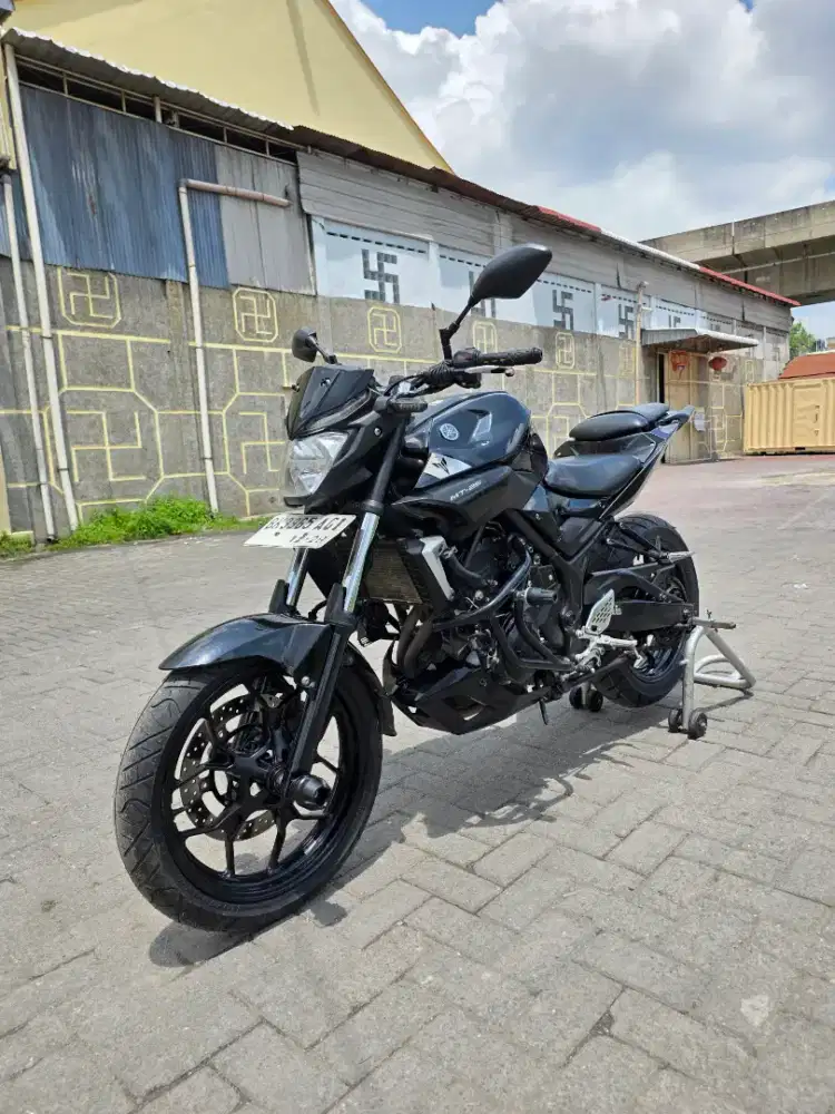 Yamaha MT 25 Hitam 2016