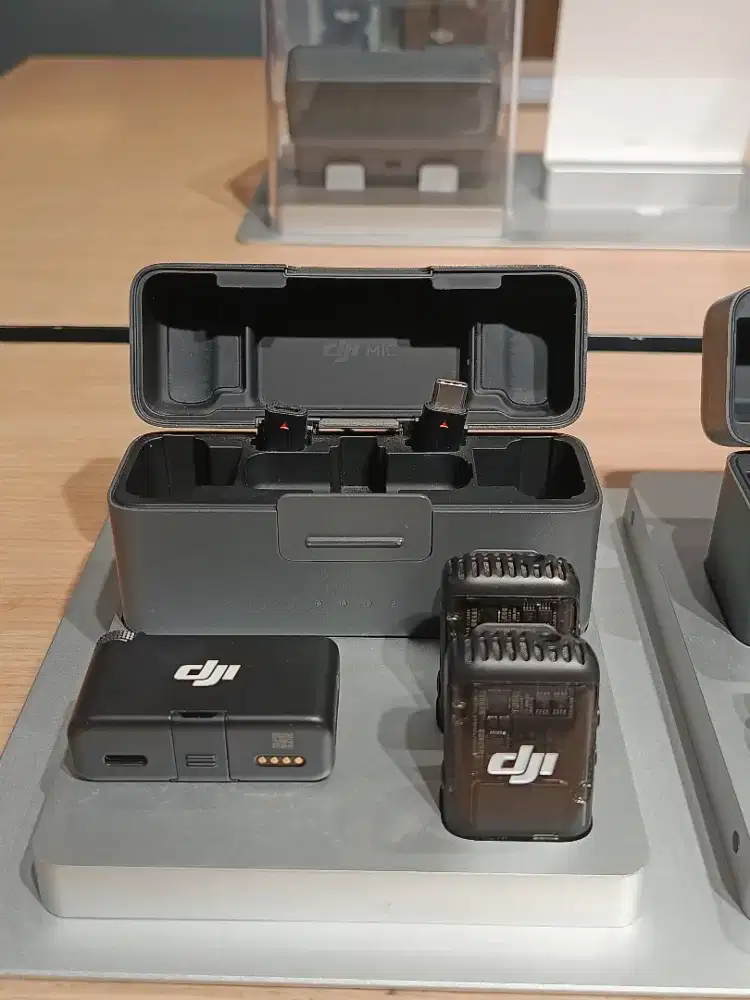 CICILAN INDODANA DJI MIC 2 (2TX+1RX+CHARGING CASE)