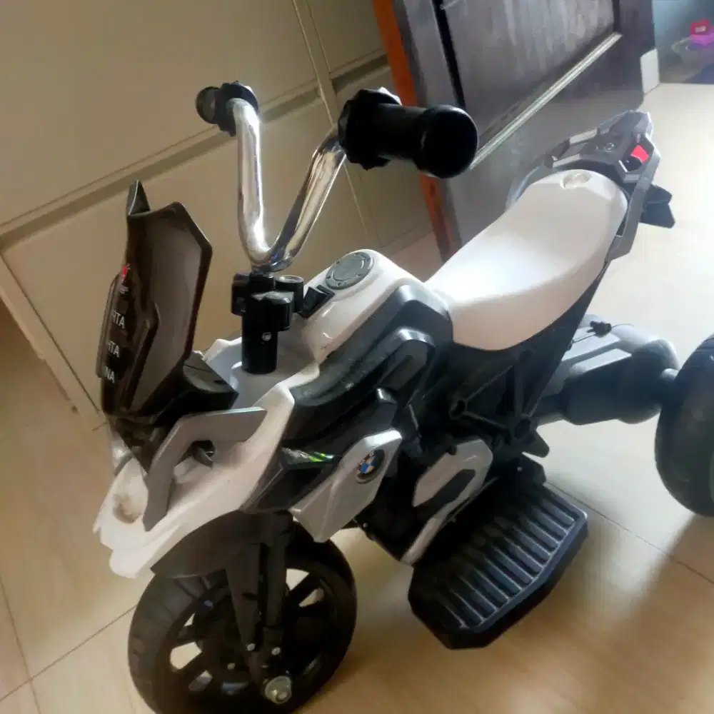 Jual mainan motor aki