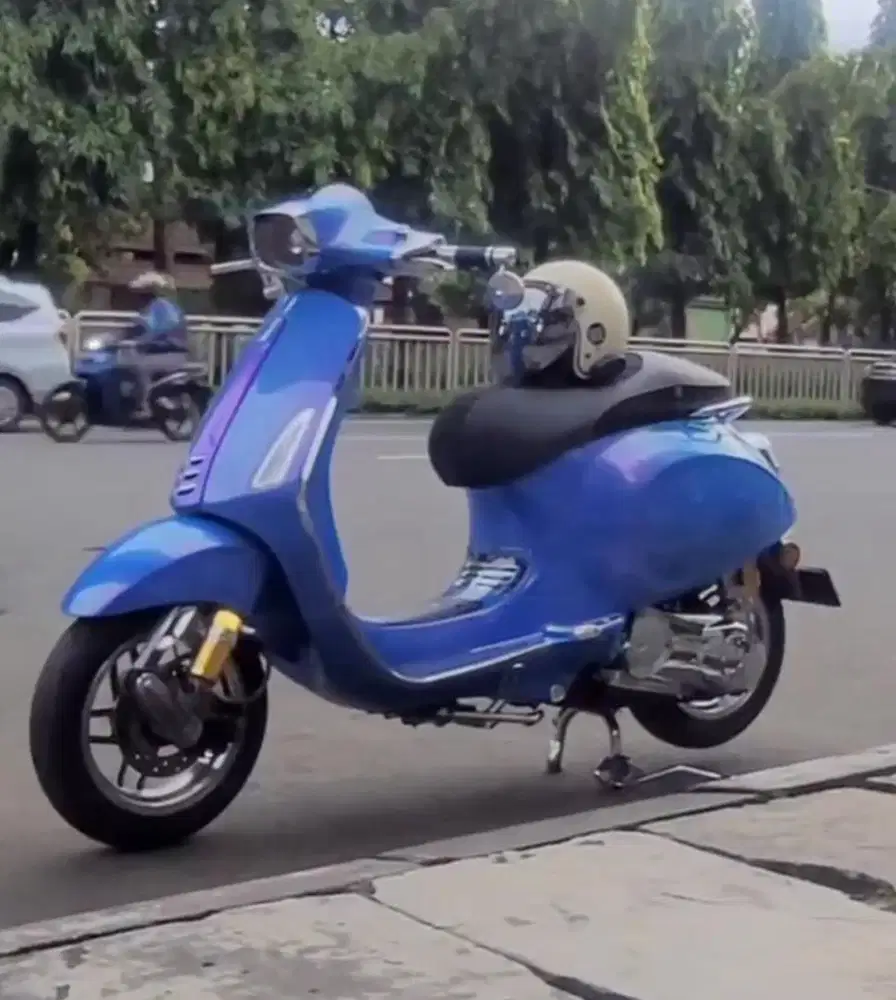 Vespa Sprint 3V 2014 Modifikasi Ganteng