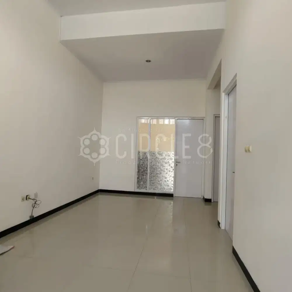Sewa Rumah Bagus Taman Kopo Indah V