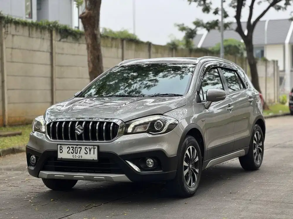 SUZUKI SX4 SCROSS FACELIFT AT 2018 ABU SERVICE RECORD