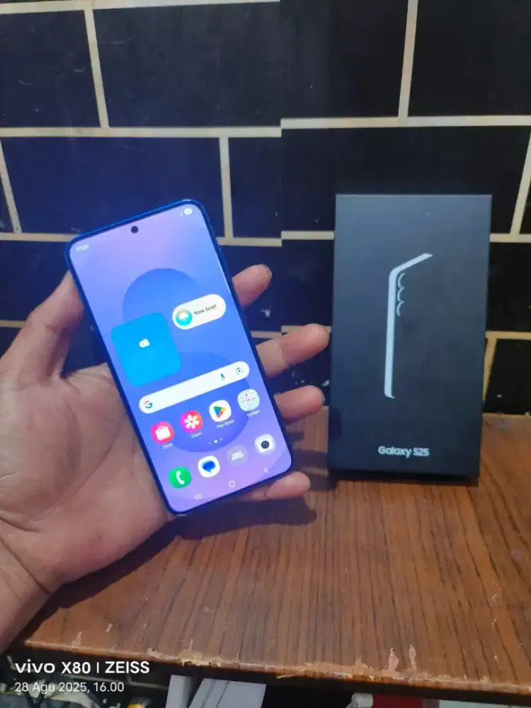 Samsung S25 Basic 5G 12/256Gb Normal Bisa Tuker Tambah