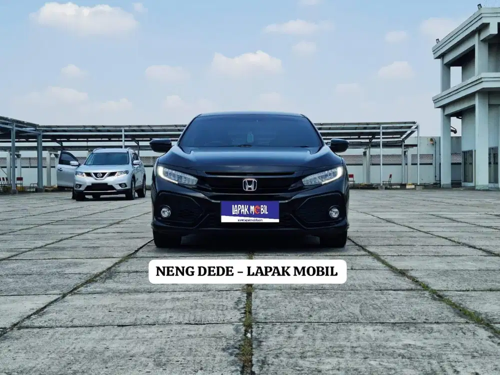 Honda Civic 1.5TC E CVT 2019 ( Hatchback)