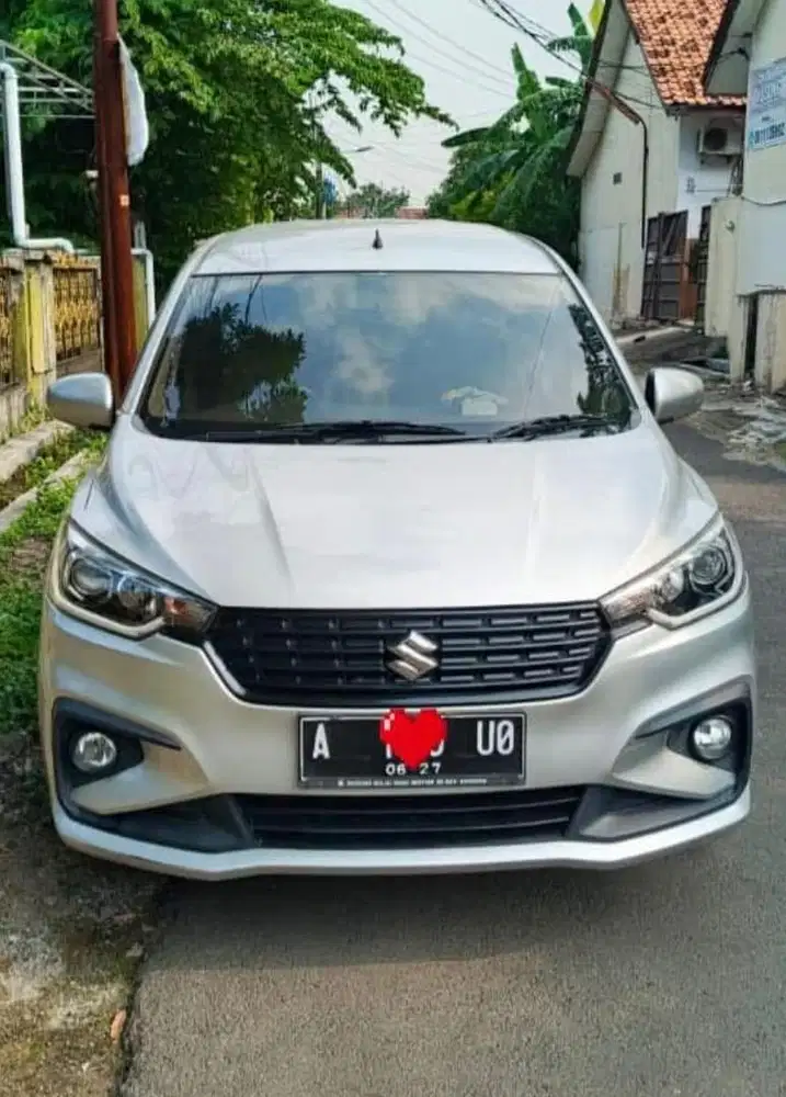 Suzuki Ertiga 2019 Silver Pribadi