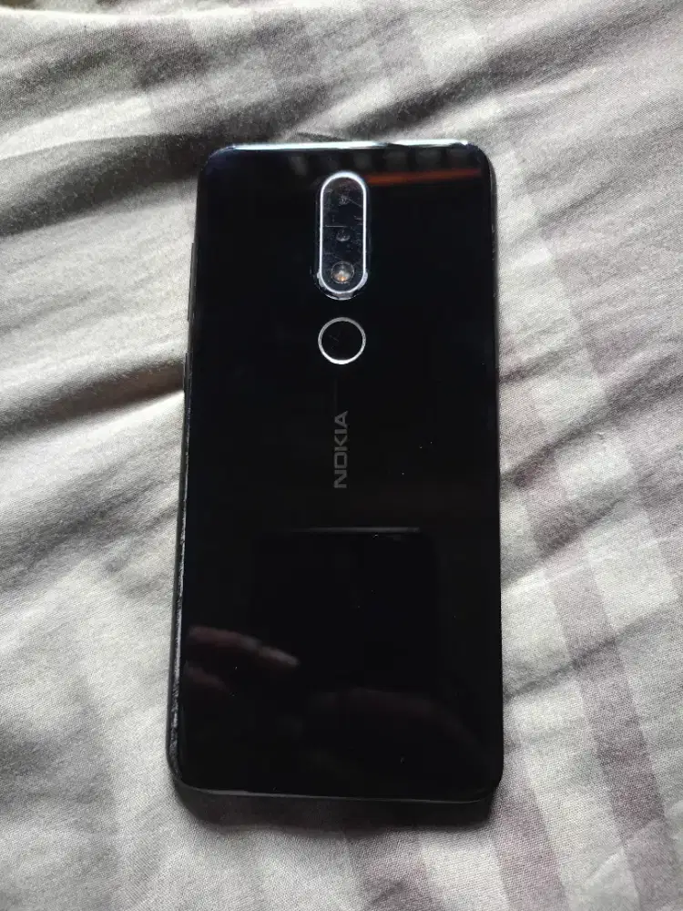 Hp Nokia mulus mati/bahan dapet dari tukang loakan.