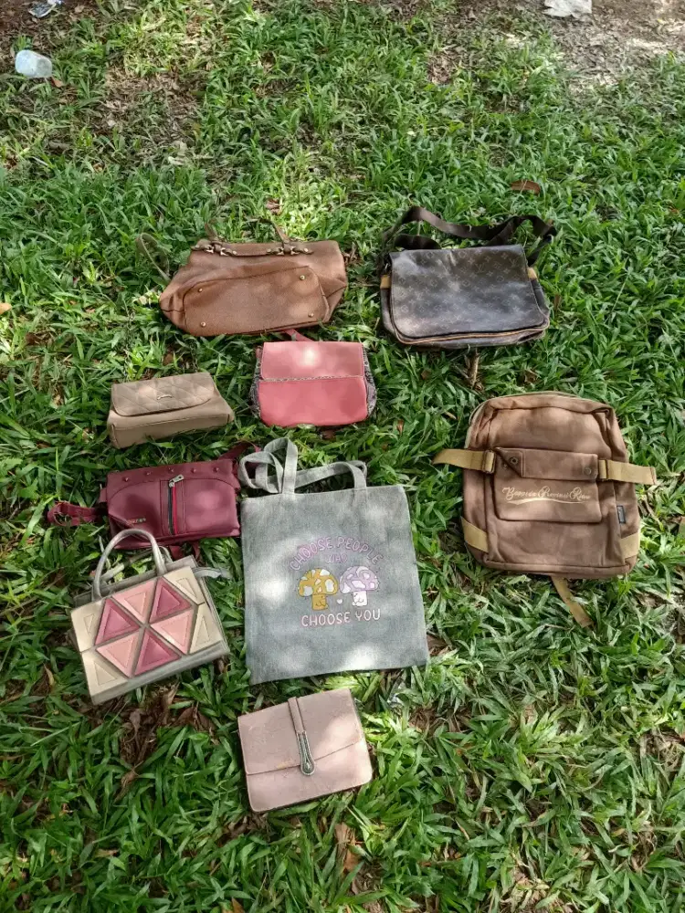 Di jual alat olah. Raga dan pakaian pilih aja yg di foto di jual semua