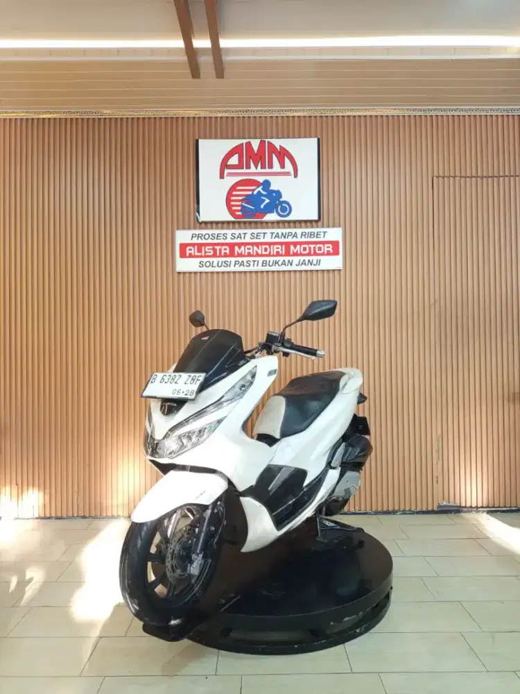 Honda PCX ABS TAHUN 2018 BISA KREDIT VIA PAYLATER