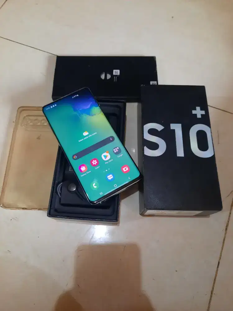 Samsung S10+ 8/128 Sein fullst mlusss 97% lancarr jaya no kndalaa joss