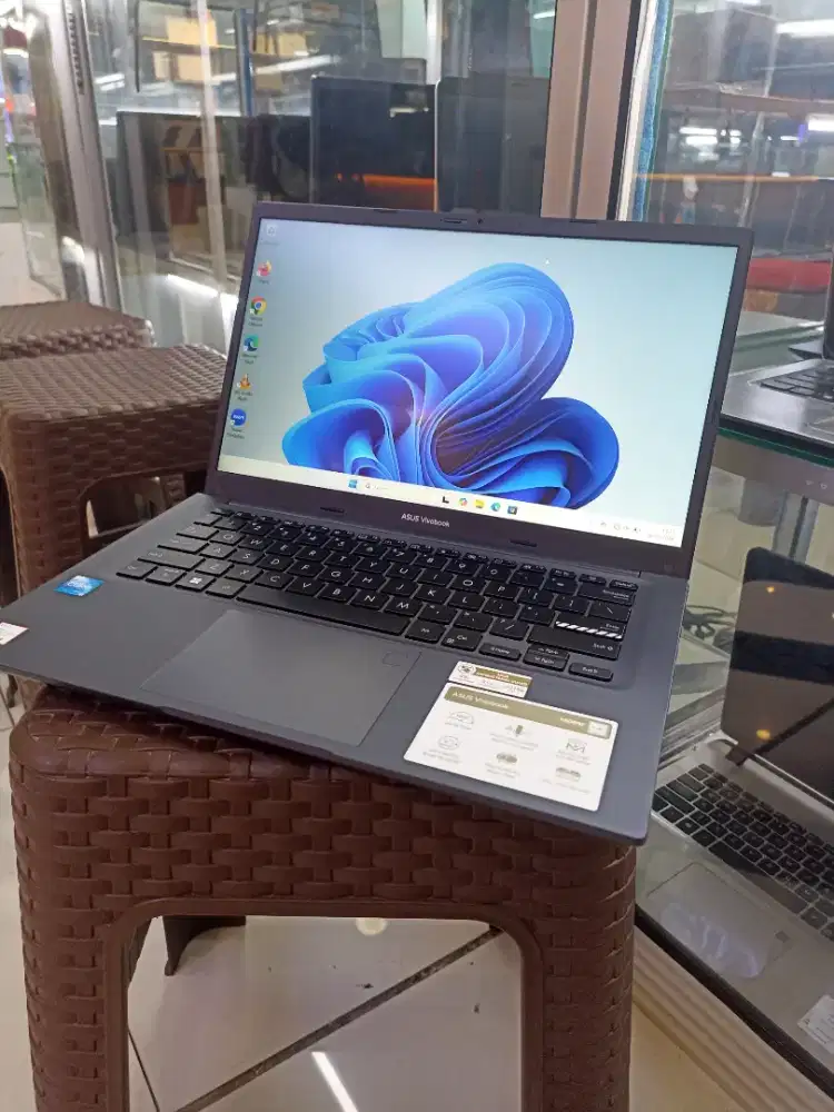Asus Vivobook 14 A1402ZA core i5-1235U 8/512 Mulus like New garansi On
