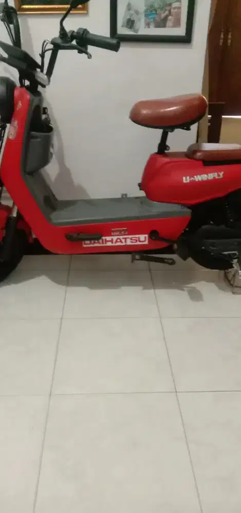 Jual cepat sepeda listrik merek uwinfly ,