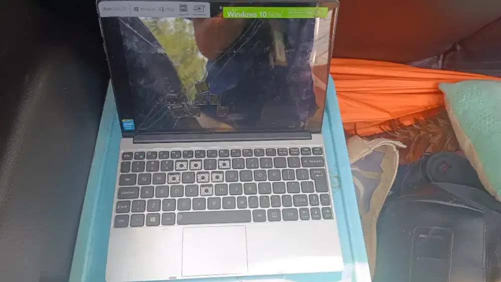 Leptop tab Acer one 10