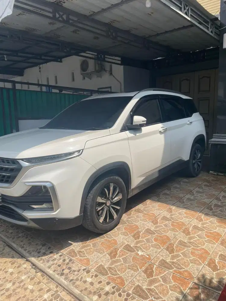 Wuling almaz exclusif 5 siter