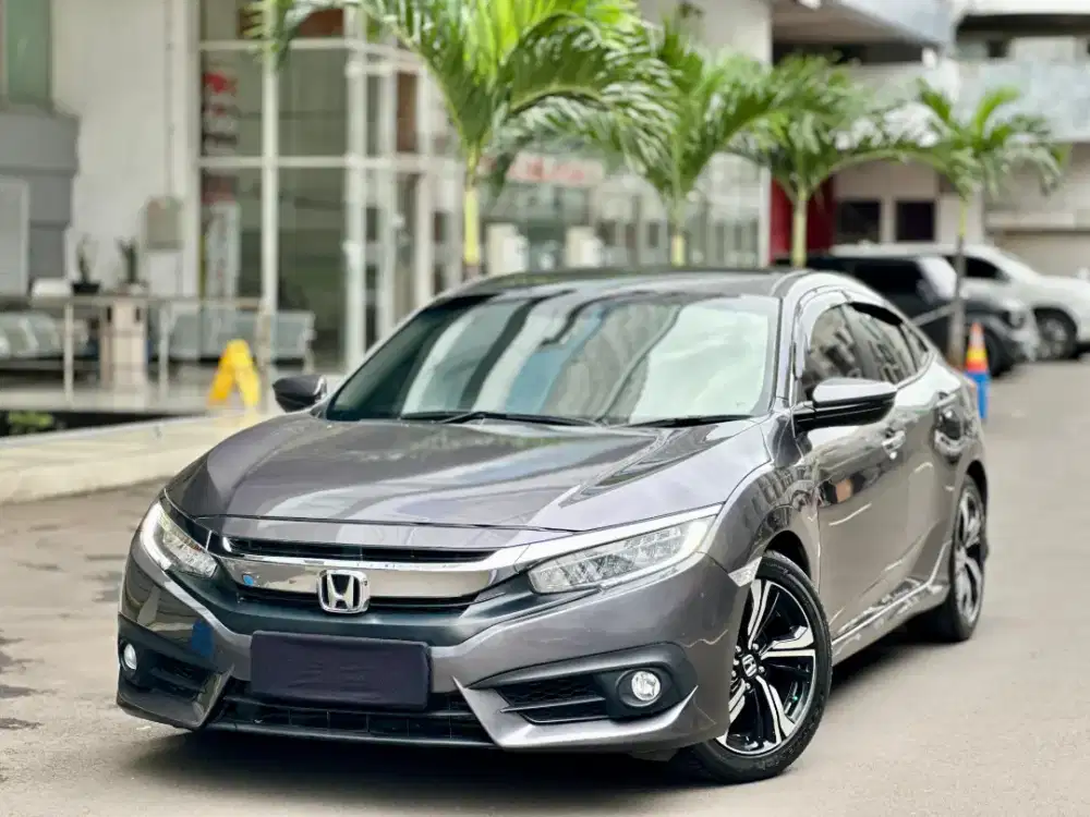 Honda Civic Turbo 1.5 ES AT Sedan 2016