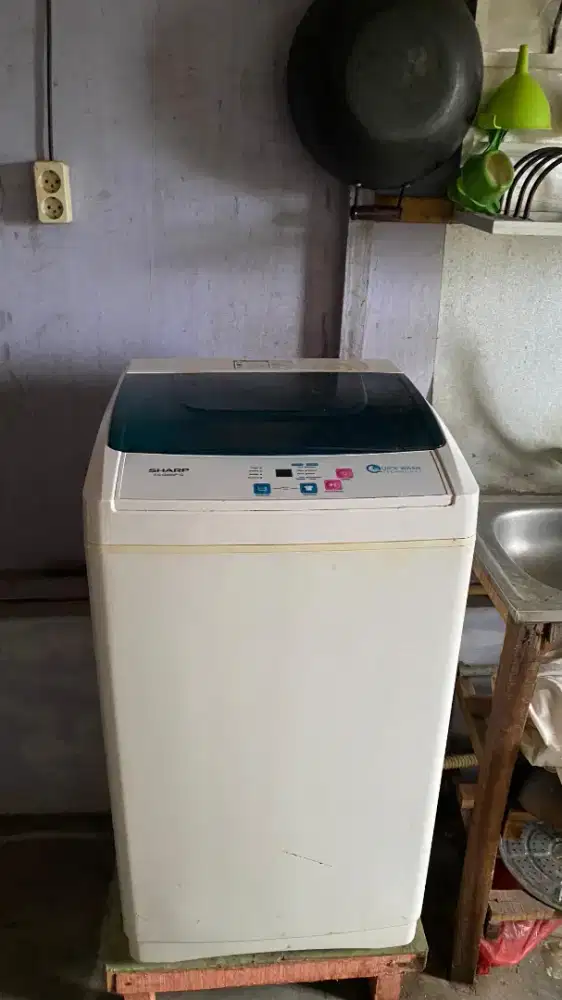 Mesin cuci satu tabung sharp