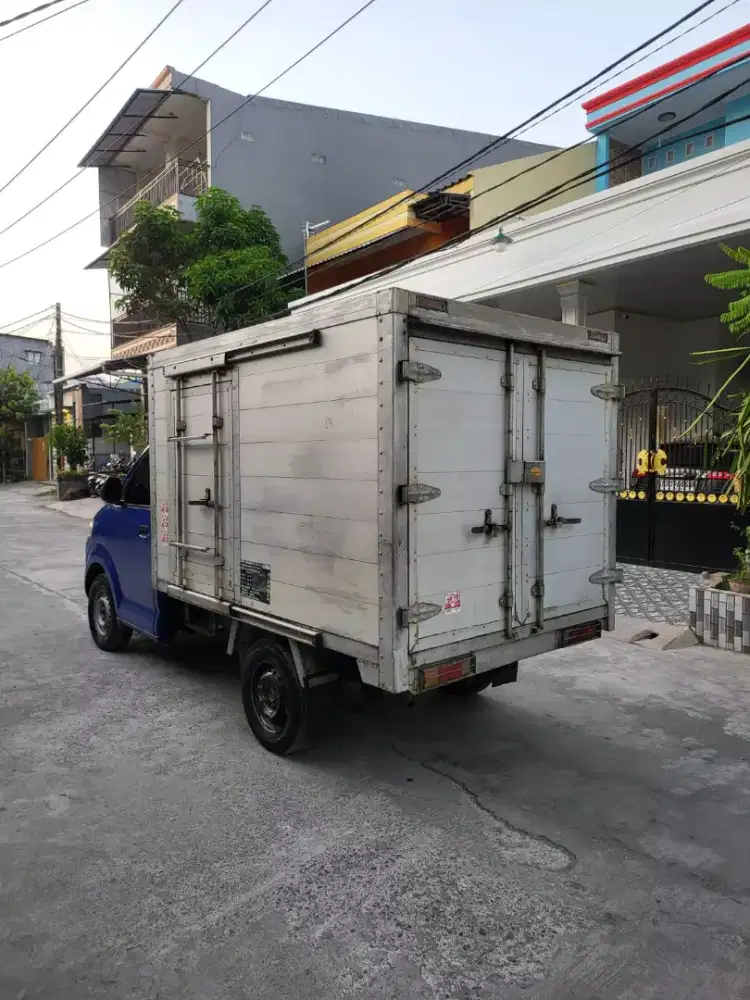 Megacarry 1.5 standar Box tahun 2013