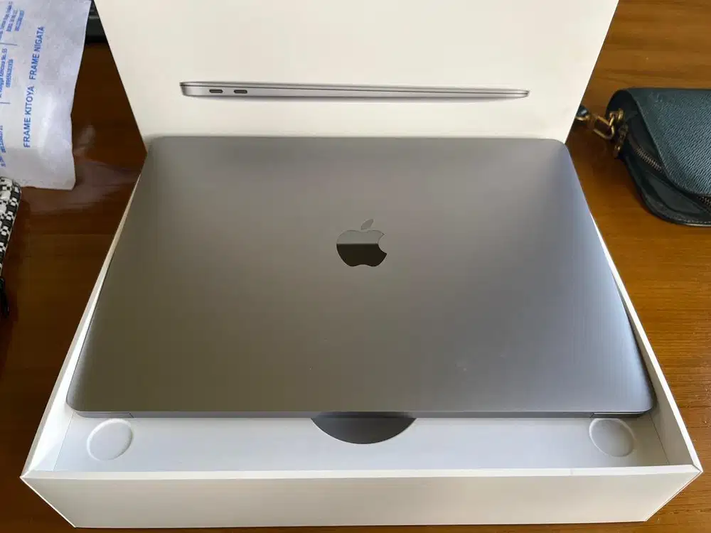 Macbook air M1 Fullset