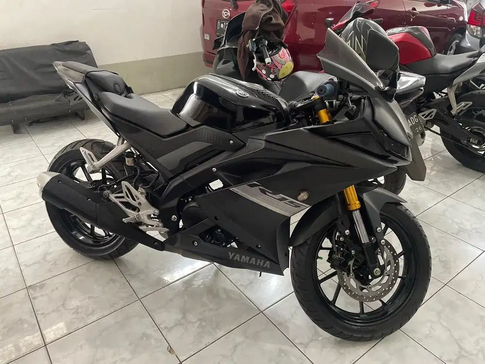 Yamaha R15 istimewa