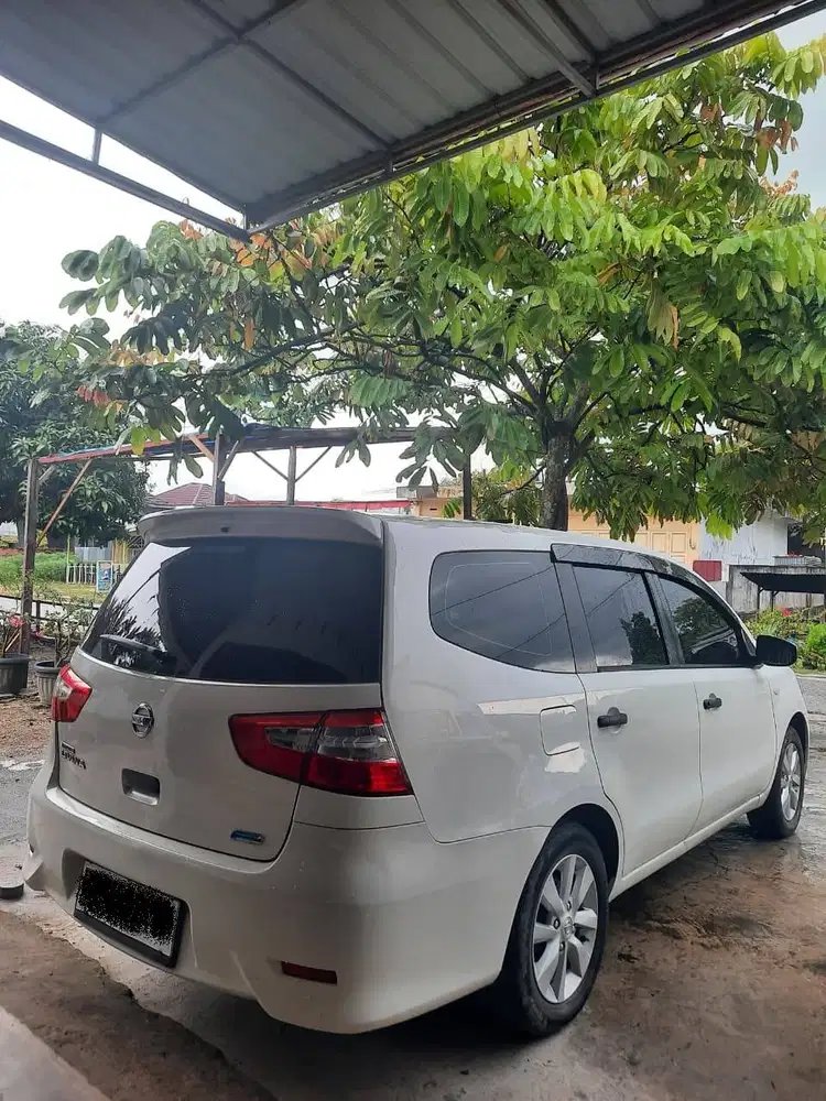 Grand Livina SV Manual 2014