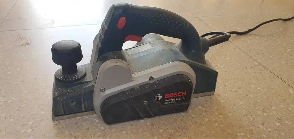 mesin serut ketam listrik Bosch GHO 6500