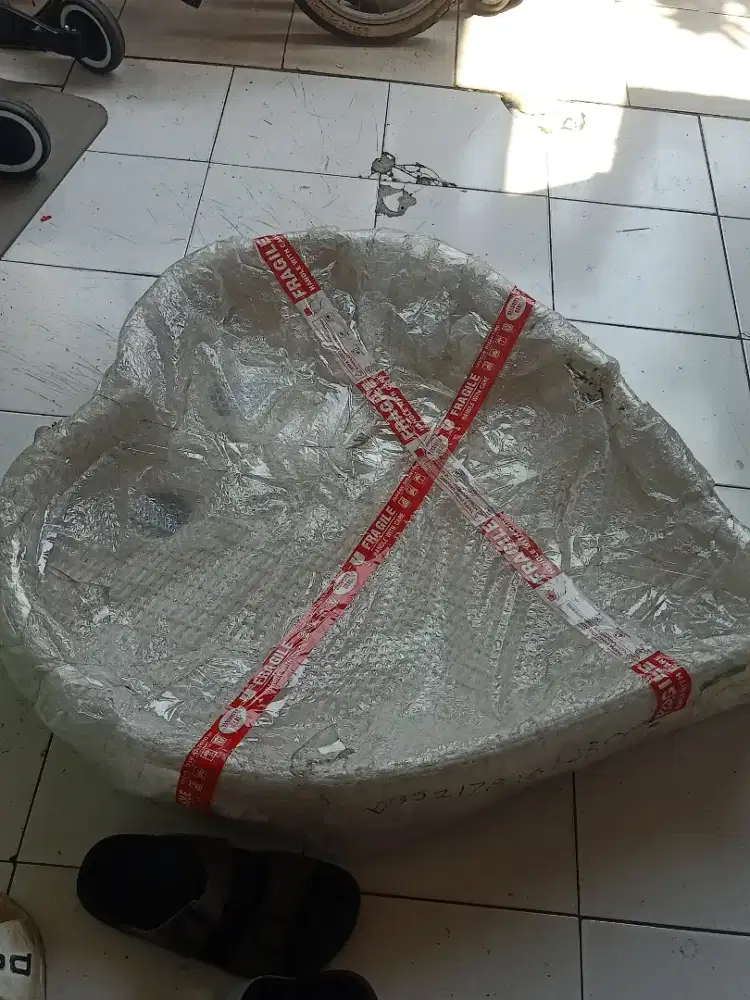 Floating tray untuk breakfast