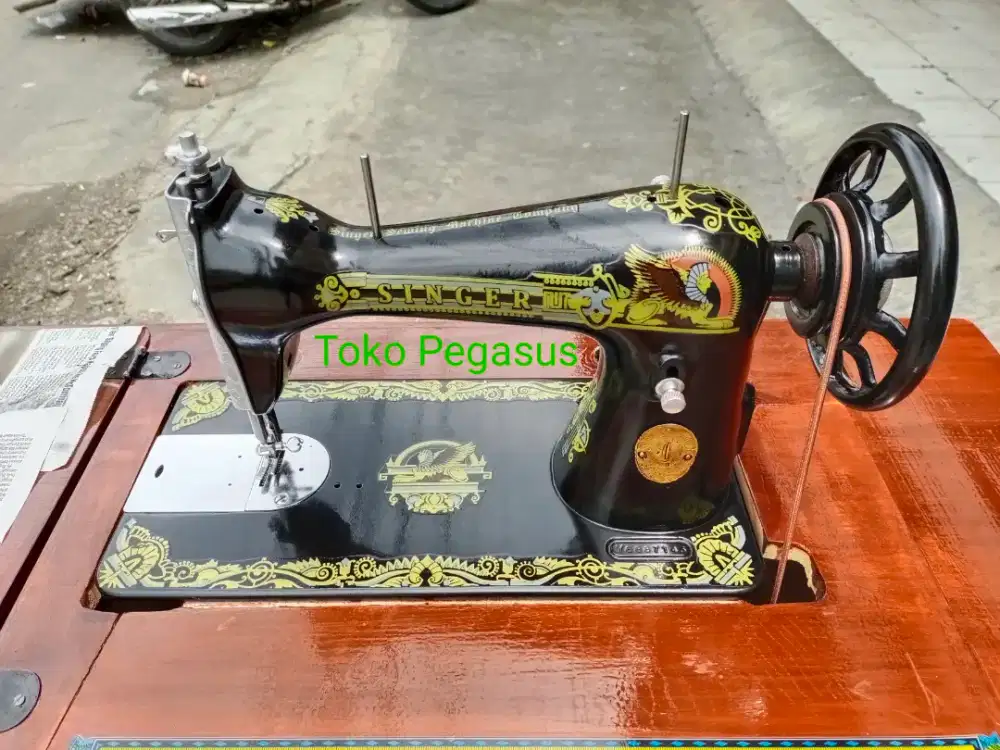 Jual mesin jahit seken SINGER ,meja laci 5(baru), siap pakai&garansi