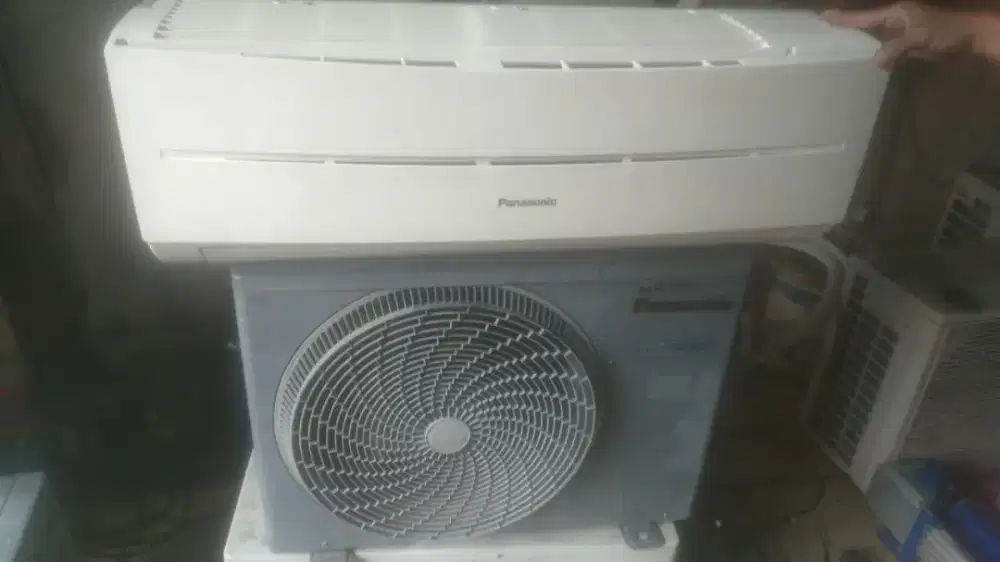 Service Ac,Mesin Cuci,Kulkas,Pompa Air dan Bongkar Pasang AC.