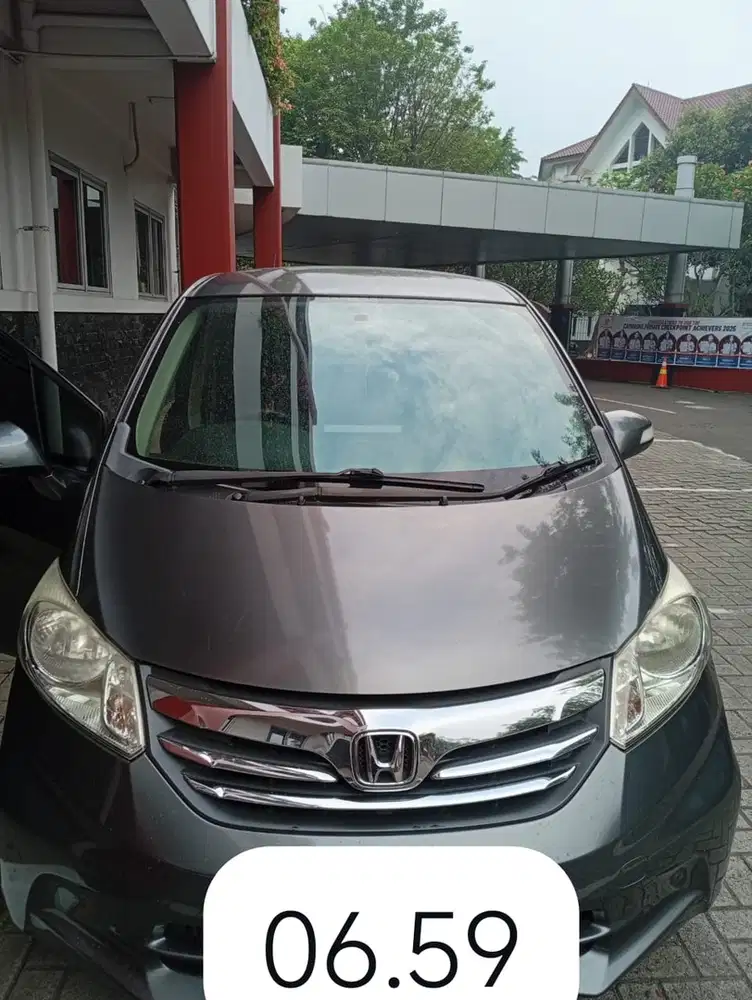 Honda Freed 2013 Bensin