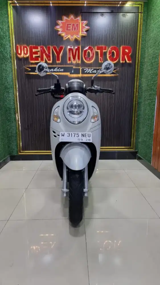 ENY MOTOR - HONDA ALL NEW SCOOPY PRESTIGE TH 2022 - WHITE