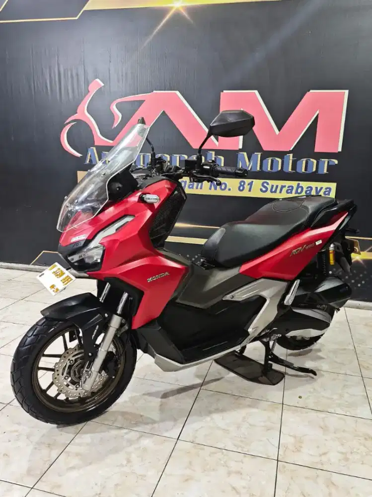 Honda ADV 160 ABS Keyles TH 2024 Merah slow on going