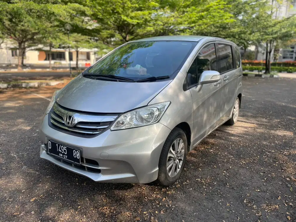 Honda Freed 2012 Bensin