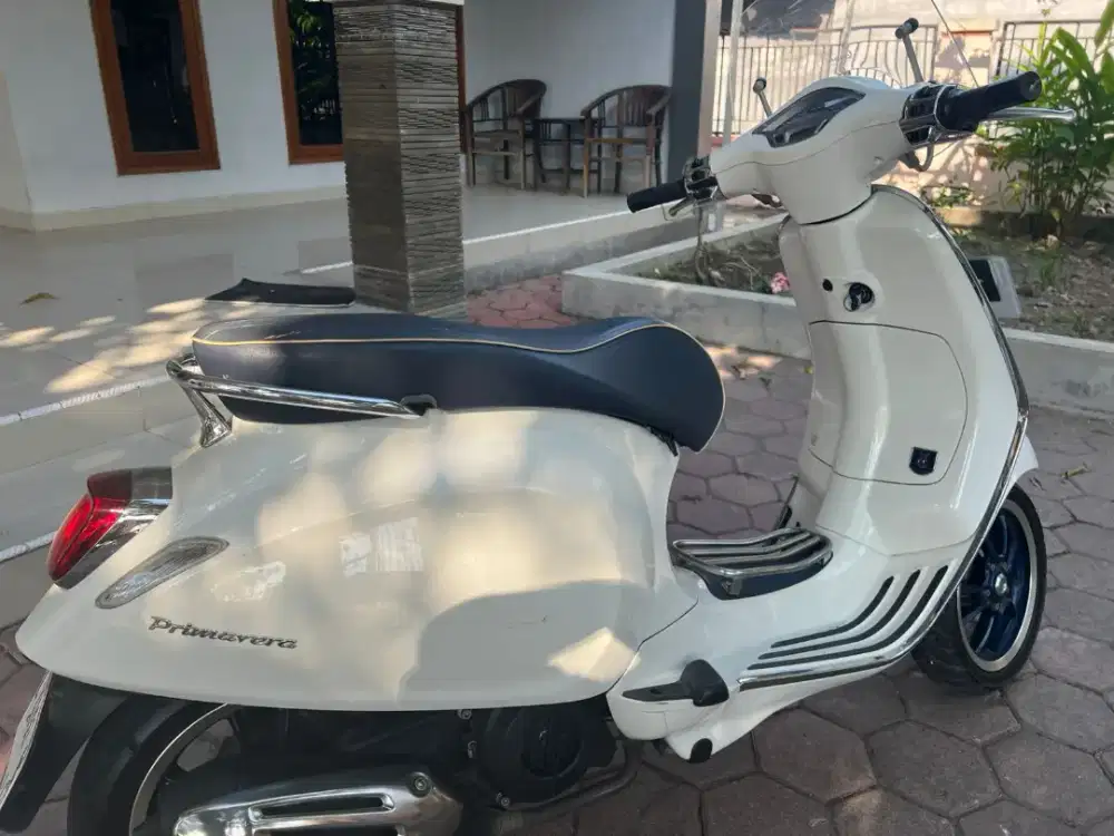 JUAL CEPAT PIAGGIO VESPA PRIMAVERA ABS 2018